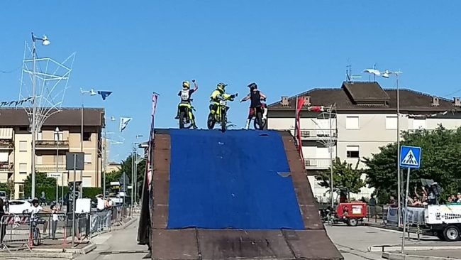 motoraduno-morrovalle1-650x366