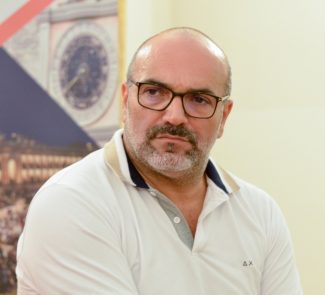 LauroRossi_StagioneProsa_FF-4-325x295