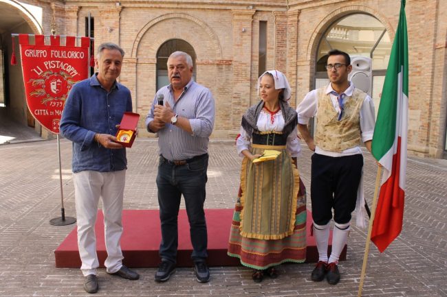 Gruppi-folk-in-comune-5-650x433