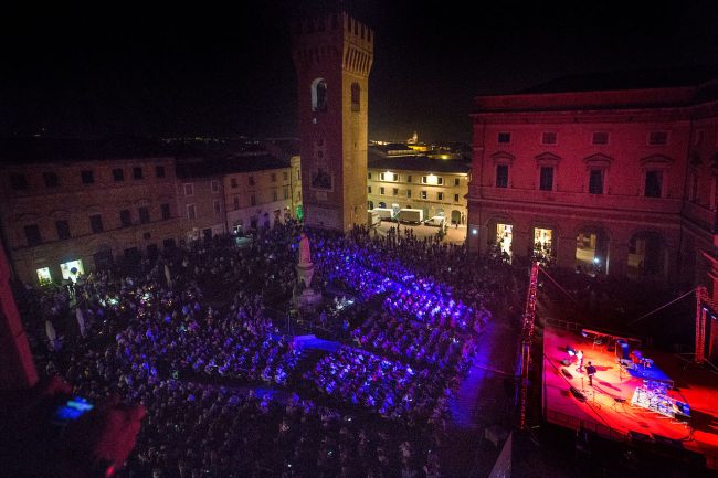 Pubblico-Noa