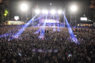 deejay-time-2019-piazza-xx-settembre-civitanova-FDM-20-325x217