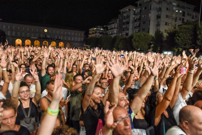 deejay-time-2019-piazza-xx-settembre-civitanova-FDM-4-650x434