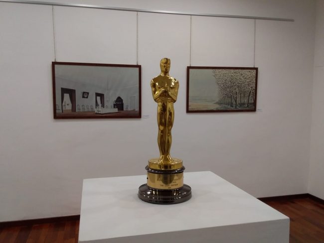 la-statuetta-dell’Oscar-scarfiotti-esposta-all’inaugurazione-della-mostra.