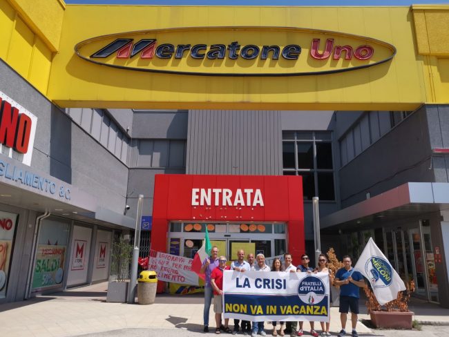 si-in-mercatone-uno-fratelli-d-italia