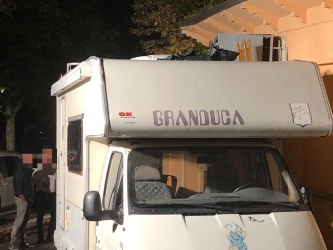 camper-incastrato-cingoli