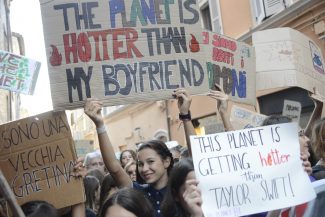 manifestazione-clima11-1-325x217