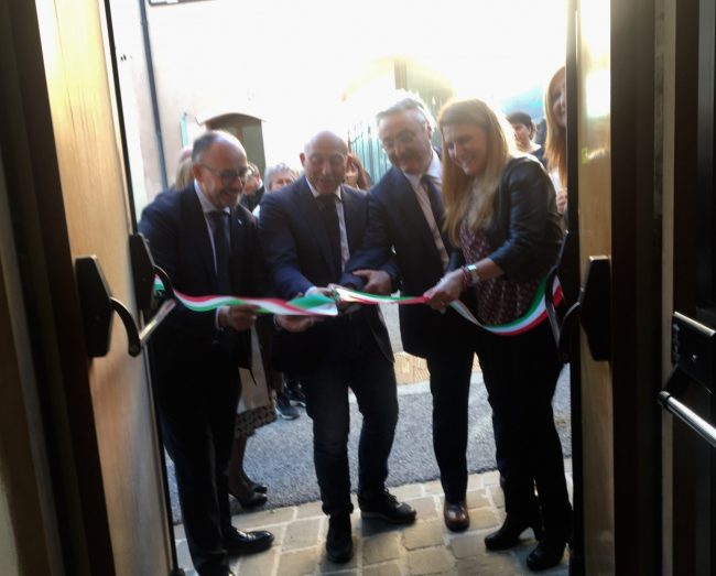 Linaugurazione-della-mostra-Il-cuore-dellEuropa-2-650x523