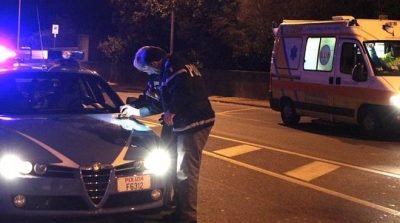 ambulanza-polizia-notte