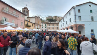 AppassimentiAperti2019_lapiazza-3-325x183