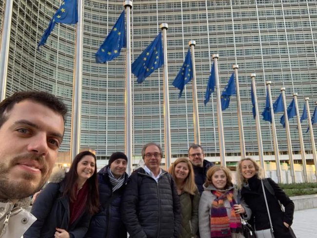 Il-consigliere-Riccardo-Pennesi-col-gruppo-Unicam-ENEA-e-INGV