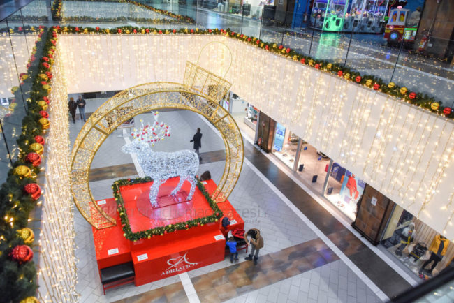centro-commerciale-cuore-adriatico-natale-2019-civitanova-FDM-11-650x434