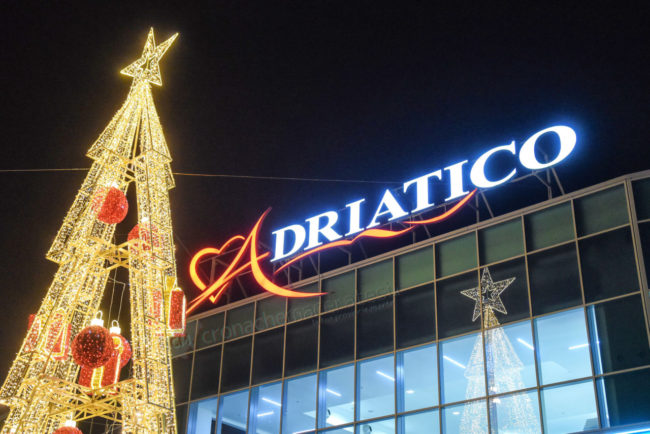 centro-commerciale-cuore-adriatico-natale-2019-civitanova-FDM-4-650x434