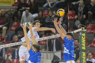 goldenplast-volley-1-325x217