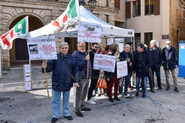 pd-partito-democratico-potenza-picena-FDM-1-650x433