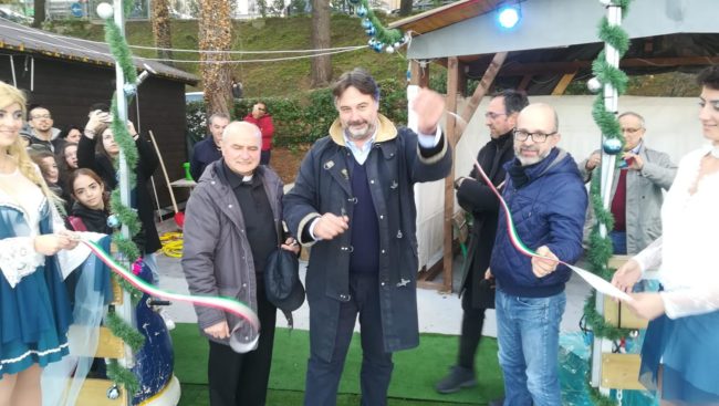 taglio-nastro-pista-ghiaccio-sarnano