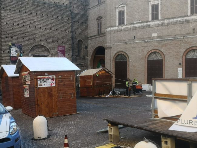 vento-danni-villagio-natale-macerata