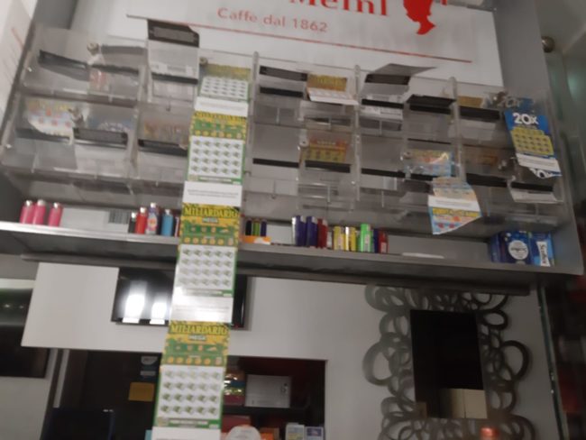 furto-ritual-caffe-2-650x488