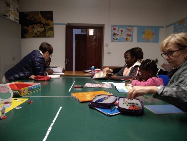 scuola-stranieri-potenza-picena1-650x488