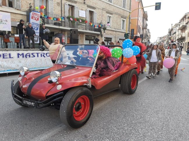 circondiamoci-di-amici2-650x488