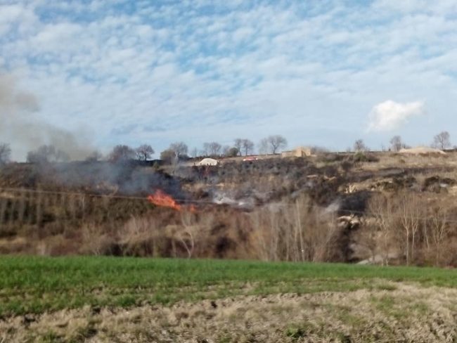 incendio_treia_foto_vittorio_farabollini-3-650x488