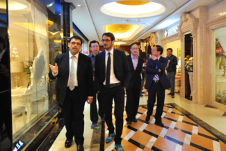 Alberto-Virgili-con-il-Sindaco-Francesco-Fiordomo-a-Xiangcheng