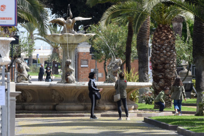 covid-fase-2-giardini-di-piazza-civitanova-FDM-13-650x433