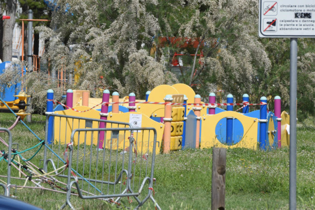 covid-fase-2-giardini-di-piazza-civitanova-FDM-15-650x433