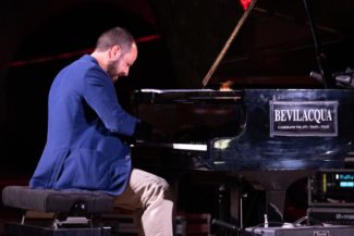 Domenici-2-classificato-e-premio-della-critica-325x217
