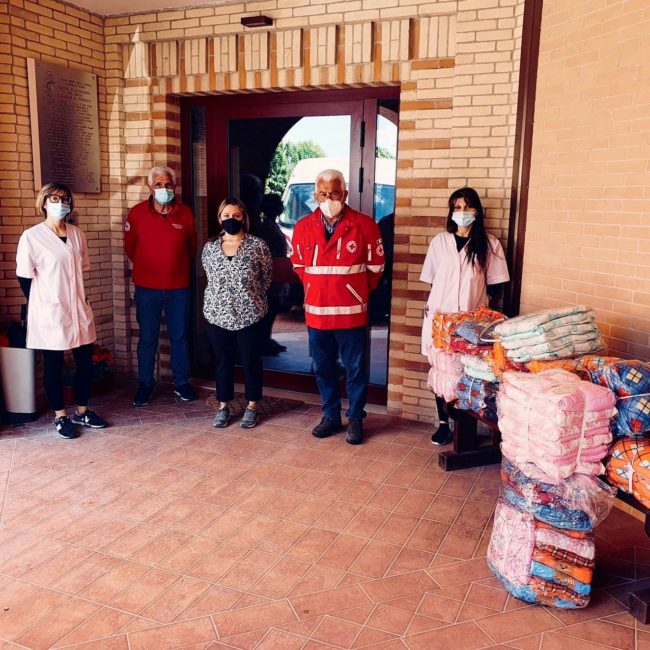 Donazione-Croce-Rossa-Sarnano-loro-piceno-pars