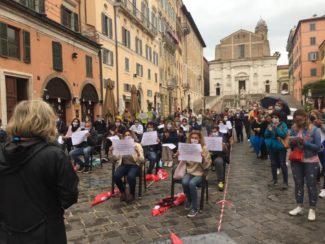 flash-mob-scuola-4-325x244