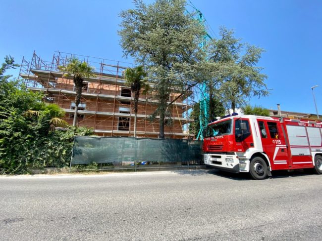 incendio-casa-costruzione-3-650x488
