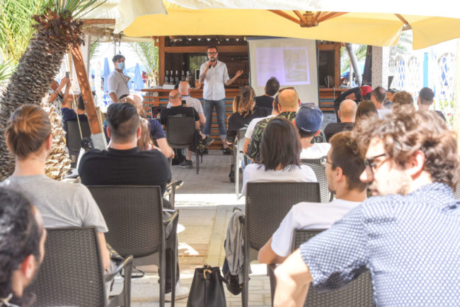 recchioni-oscar-quagliarini-presenta-progetto-herbarium-g7-civitanova-FDM-9-650x434