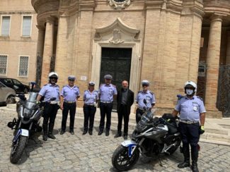 Vescovo-Marconi-benedizione-nuove-moto