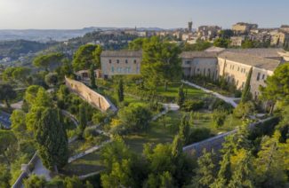 colle-infinito-foto-Dario-Fusaro_21-e-22-09-2019_C-FAI-Fondo-Ambiente-Italiano-e1594052317995-325x212