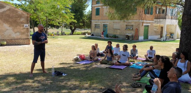 festa_yoga_montelupone-6-650x316