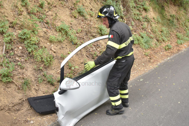 incidente-contrada-castelletta-strada-pisciarelle-civitanova-FDM-3-650x433