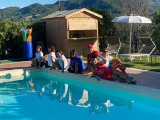 piscina-ai-cerchi-sarnano-5-325x244