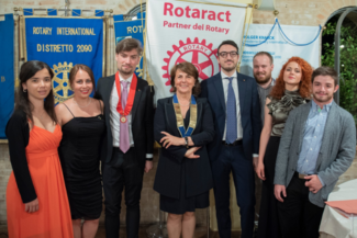 rotaract-macerata-3-325x217