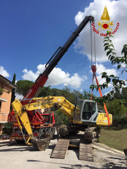 ESCAVATORE-RECUPERATO-2-488x650