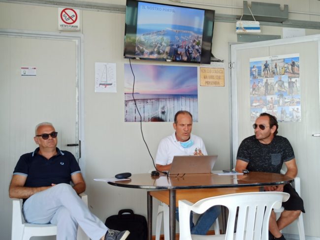 conferenza-porto-santori-caldaroni-micucci-2-650x488
