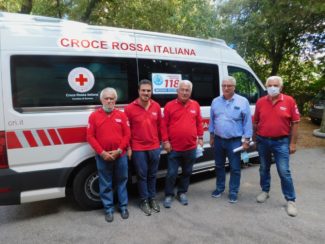 croce-rossa-sarnano-mezzo