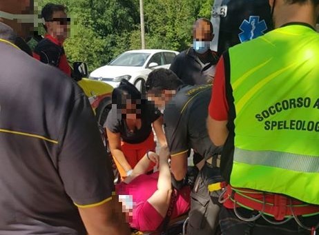 soccorso-alpino-recupero-valle-dei-tre-santi_censored