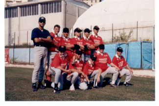 Serrani-vincitori-coppa-marche-96-Macerata-baseball-325x217