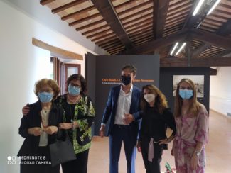 inaugurazione-mostra-balelli-3-325x244