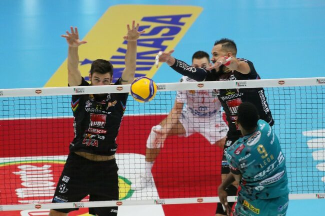lube-perugia-finale-supercoppa-10-650x433