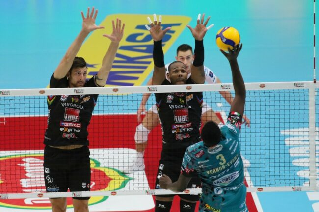 lube-perugia-finale-supercoppa-14-650x433