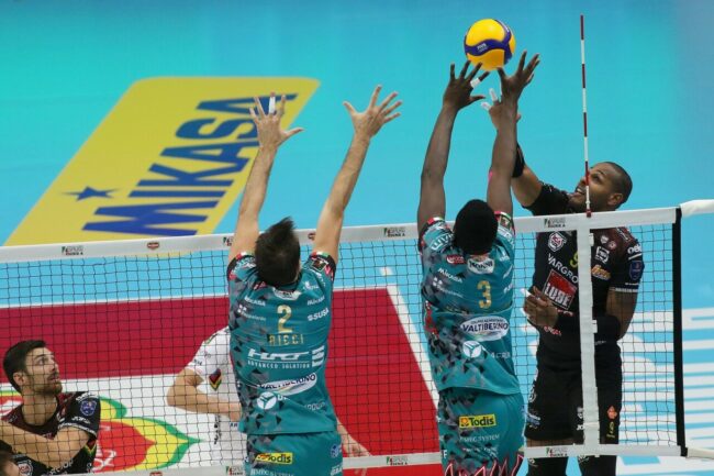 lube-perugia-finale-supercoppa-18-650x433