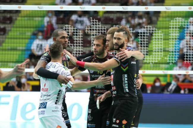 lube-perugia-finale-supercoppa-25-650x433