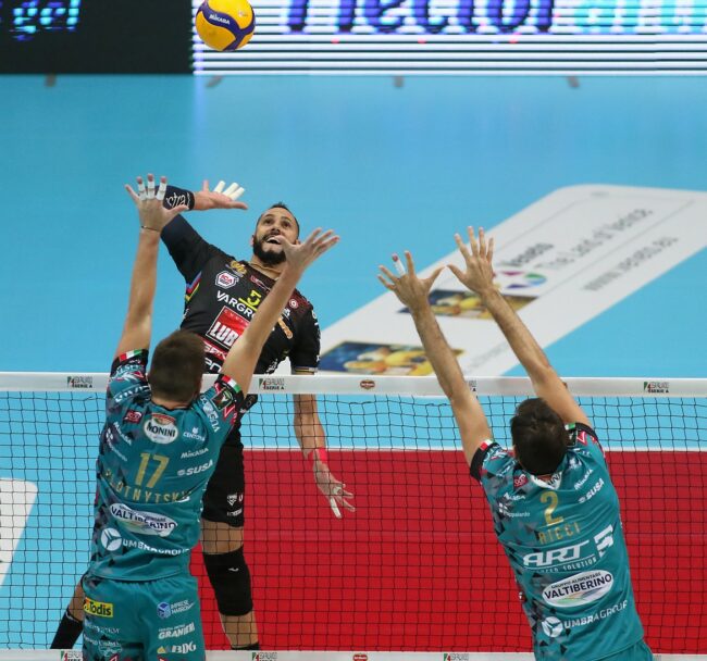 lube-perugia-finale-supercoppa-34-650x608