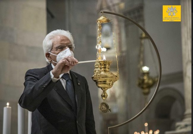 mattarella-lampada